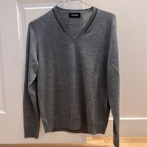 Gray 100% merino wool sweater The Kooples with 100% lamb skin leather detail